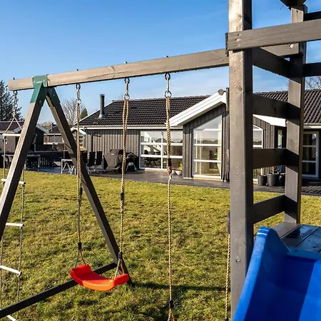 Cozy In With Sauna Nyaraló *